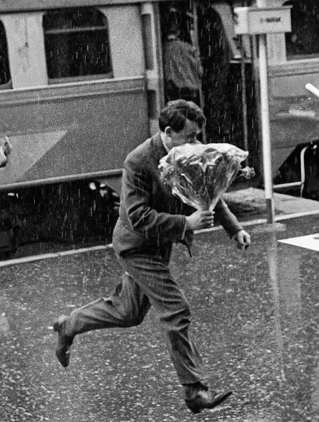 O amor nunca desaparece.